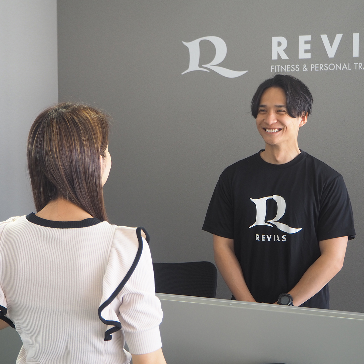 美しい脚、トレーニングで成果が出た美脚のイメージ写真